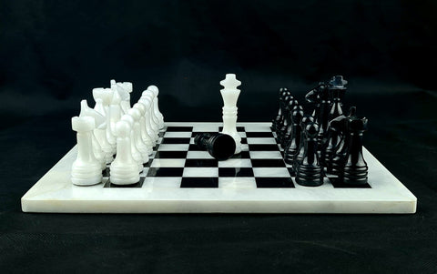 Onyx chess set